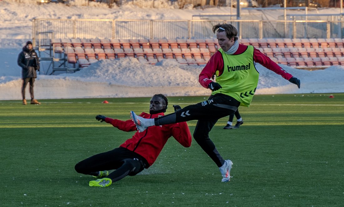 MÅLSCORER: Magnus Lopez viste målteft på a-laget også. Igjen smakte Massire Sylla gresset.
