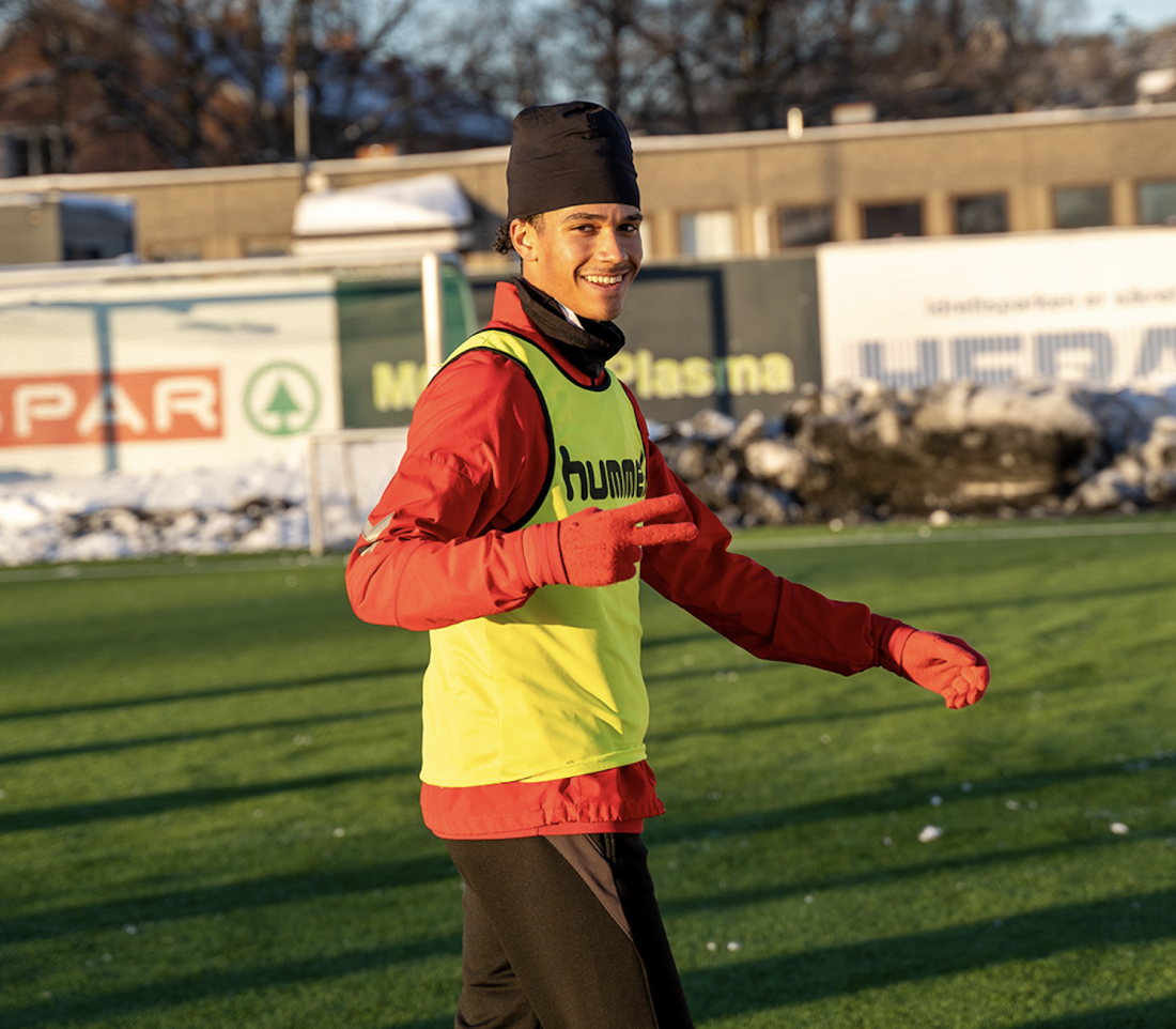 SMIL: Får vi se Isaac Barnetts debut i OBOS-Ligaen i år?